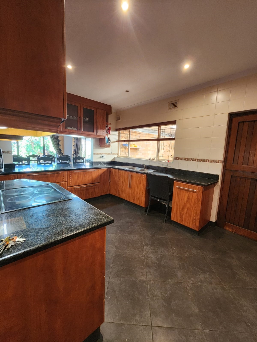 To Let 3 Bedroom Property for Rent in Crestholme KwaZulu-Natal
