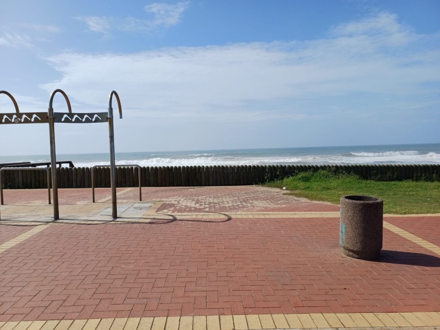 9 Bedroom Property for Sale in Ocean View KwaZulu-Natal