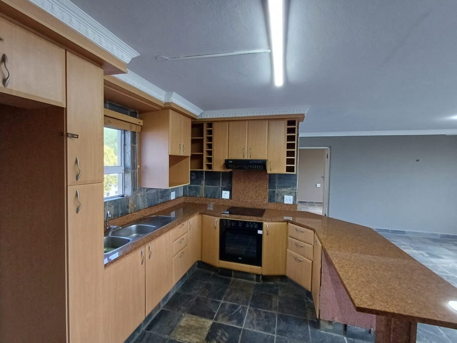 9 Bedroom Property for Sale in Ocean View KwaZulu-Natal