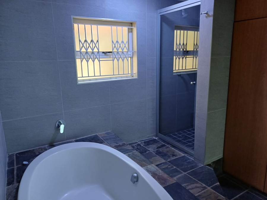 9 Bedroom Property for Sale in Ocean View KwaZulu-Natal