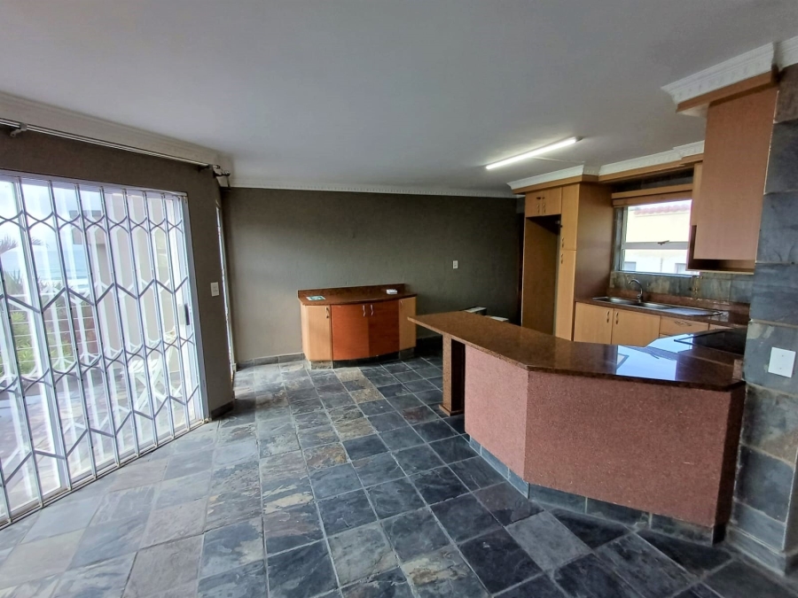 9 Bedroom Property for Sale in Ocean View KwaZulu-Natal