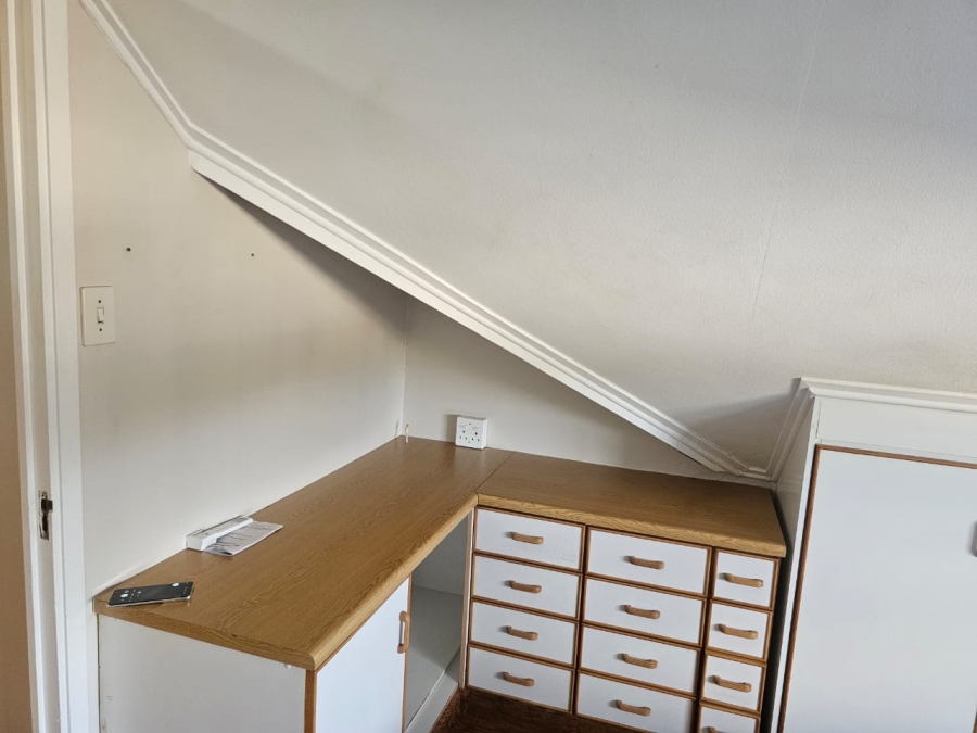 To Let 2 Bedroom Property for Rent in Tuzi Gazi KwaZulu-Natal