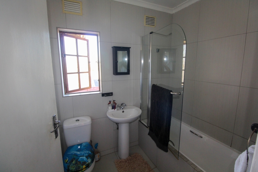 4 Bedroom Property for Sale in Grosvenor KwaZulu-Natal