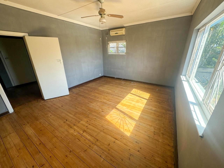 4 Bedroom Property for Sale in Ocean View KwaZulu-Natal