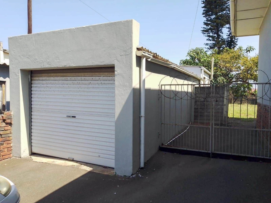 4 Bedroom Property for Sale in Ocean View KwaZulu-Natal