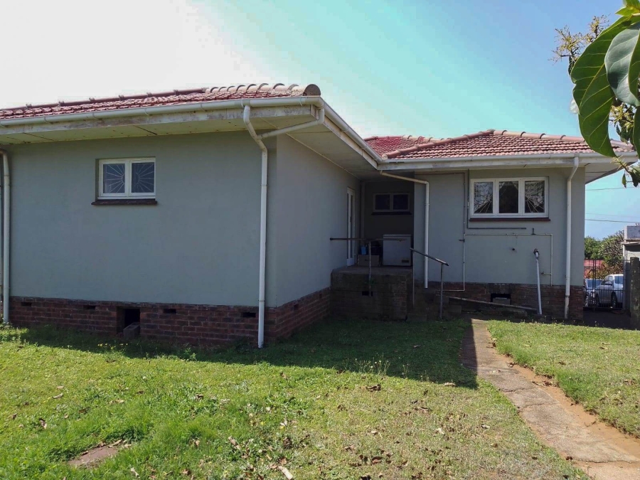 4 Bedroom Property for Sale in Ocean View KwaZulu-Natal