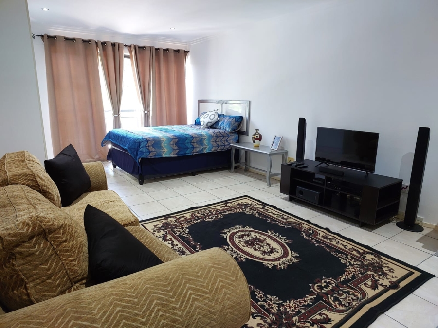 To Let 1 Bedroom Property for Rent in Umhlanga Ridge KwaZulu-Natal