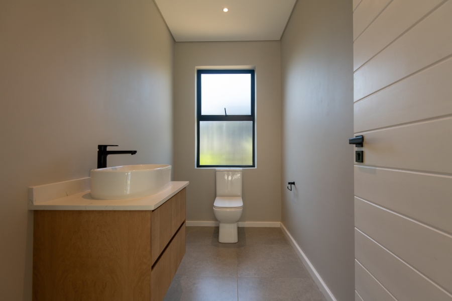 4 Bedroom Property for Sale in Salt Rock KwaZulu-Natal