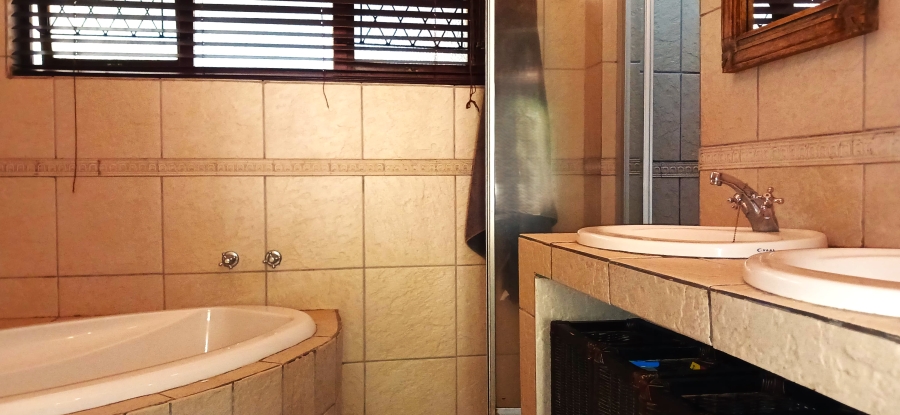 4 Bedroom Property for Sale in Blythedale KwaZulu-Natal