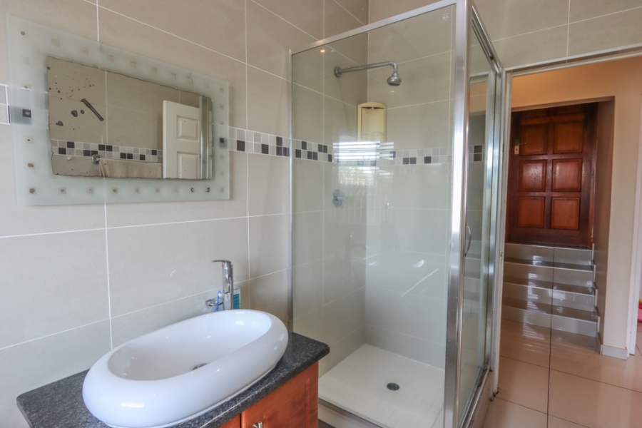 3 Bedroom Property for Sale in Amanzimtoti KwaZulu-Natal