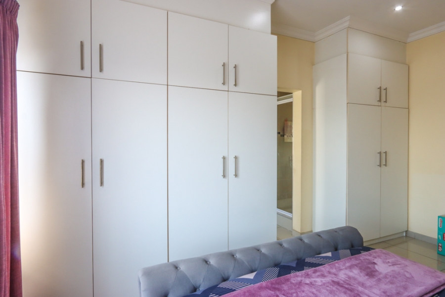 3 Bedroom Property for Sale in Amanzimtoti KwaZulu-Natal