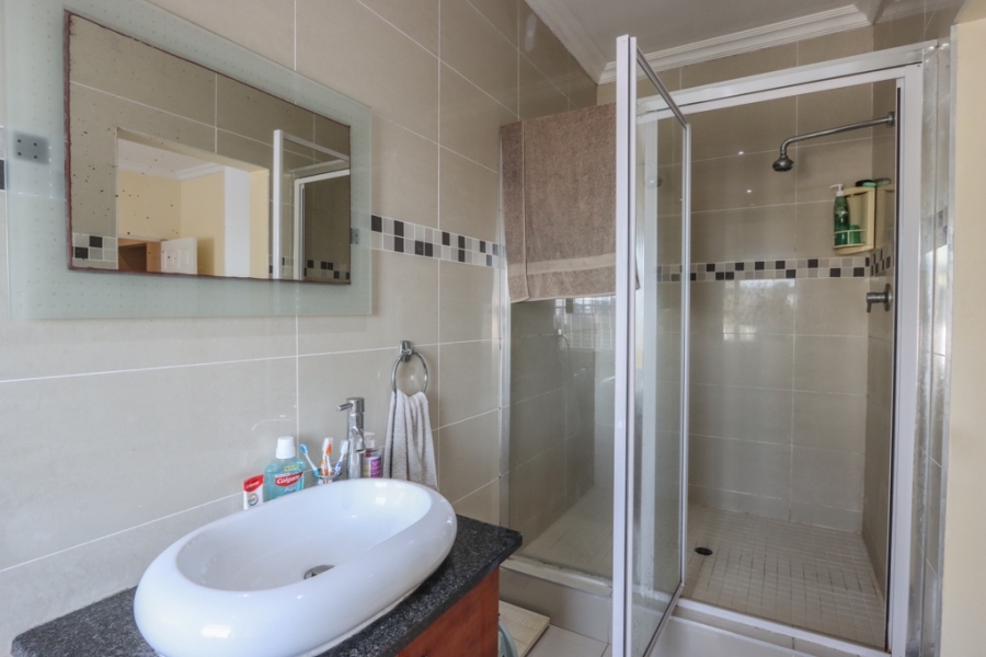 3 Bedroom Property for Sale in Amanzimtoti KwaZulu-Natal