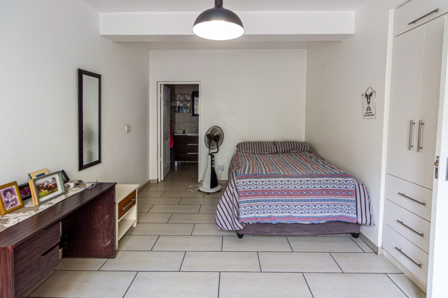 7 Bedroom Property for Sale in Bluff KwaZulu-Natal