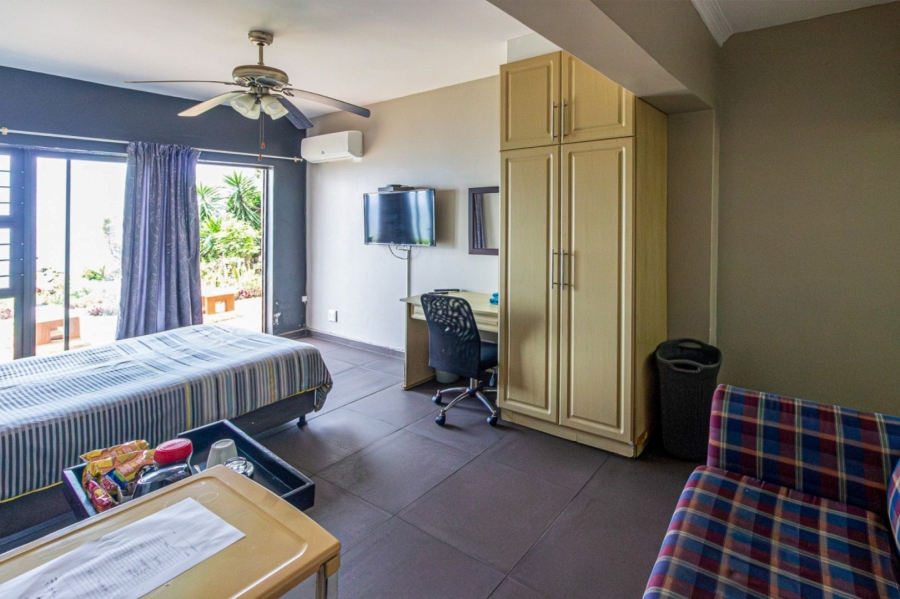 7 Bedroom Property for Sale in Bluff KwaZulu-Natal