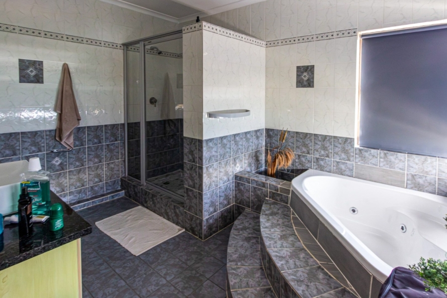 7 Bedroom Property for Sale in Bluff KwaZulu-Natal