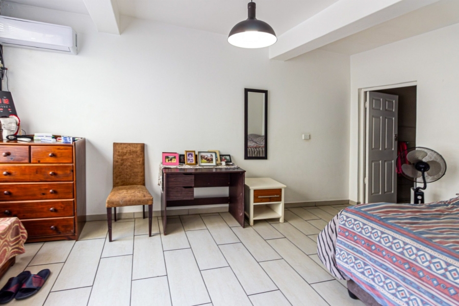 7 Bedroom Property for Sale in Bluff KwaZulu-Natal