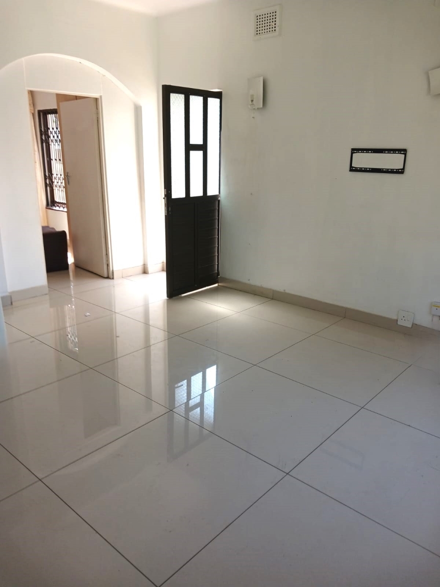 To Let 4 Bedroom Property for Rent in Berea West KwaZulu-Natal