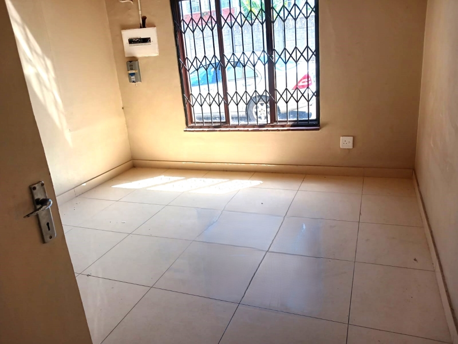 To Let 4 Bedroom Property for Rent in Berea West KwaZulu-Natal