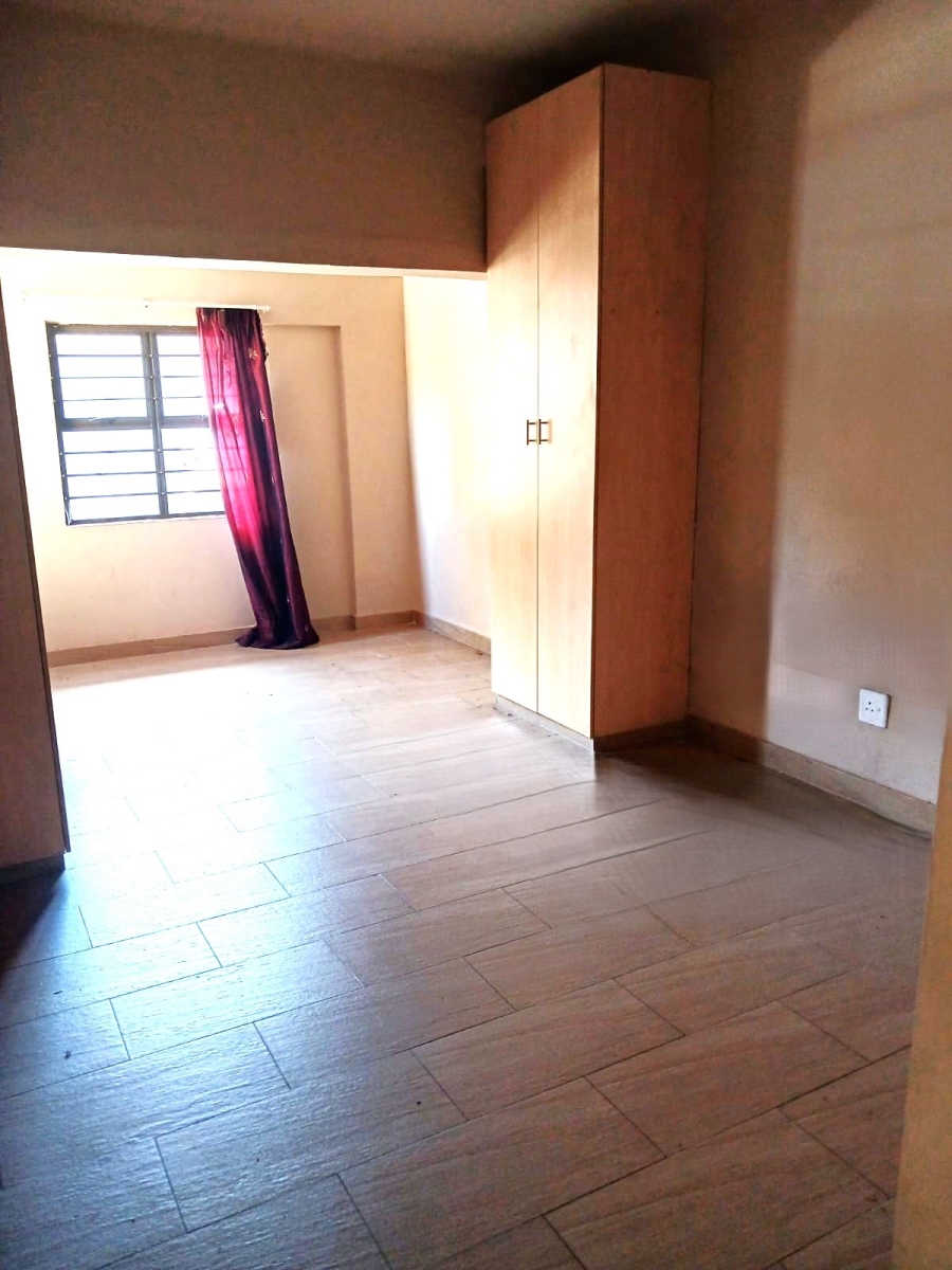 To Let 4 Bedroom Property for Rent in Berea West KwaZulu-Natal