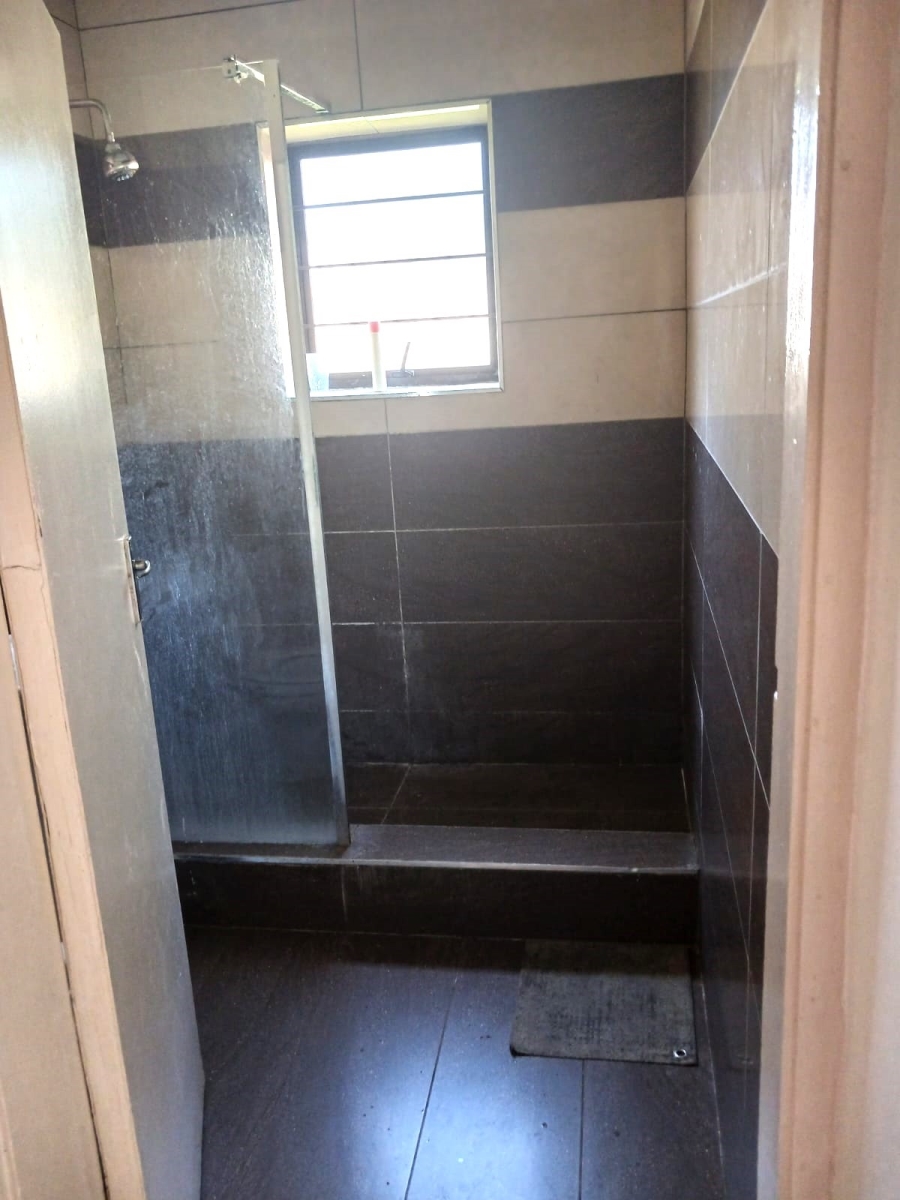 To Let 4 Bedroom Property for Rent in Berea West KwaZulu-Natal