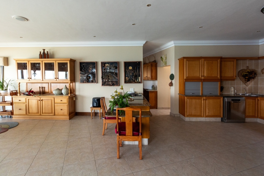 4 Bedroom Property for Sale in Ocean View KwaZulu-Natal
