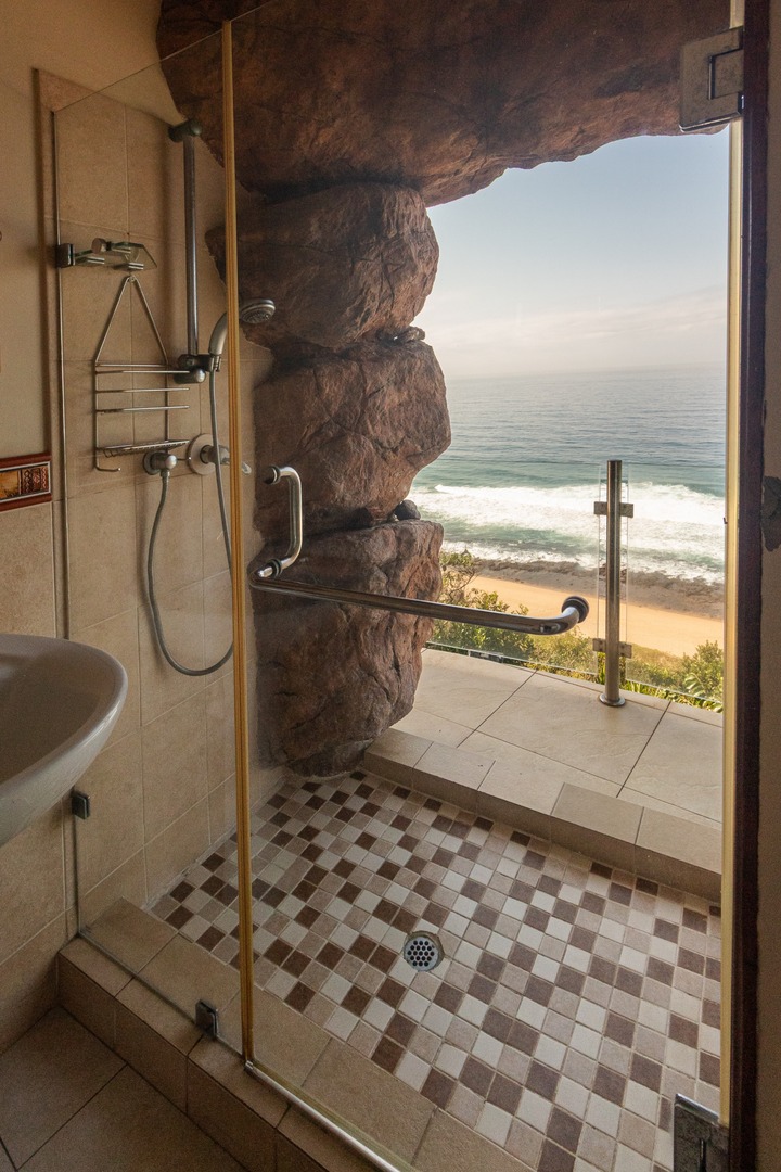 4 Bedroom Property for Sale in Ocean View KwaZulu-Natal