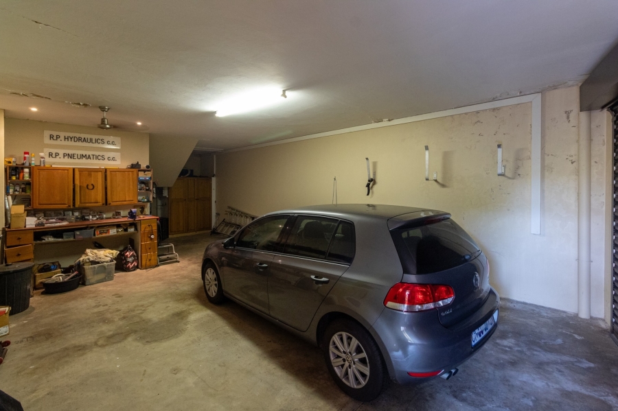 4 Bedroom Property for Sale in Ocean View KwaZulu-Natal