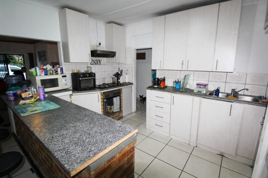 3 Bedroom Property for Sale in Ocean View KwaZulu-Natal