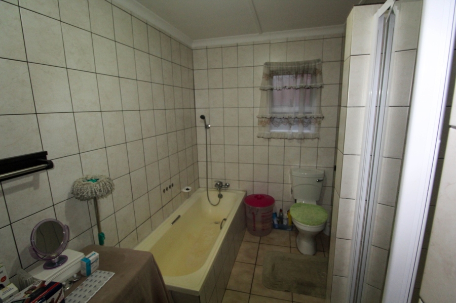 3 Bedroom Property for Sale in Ocean View KwaZulu-Natal