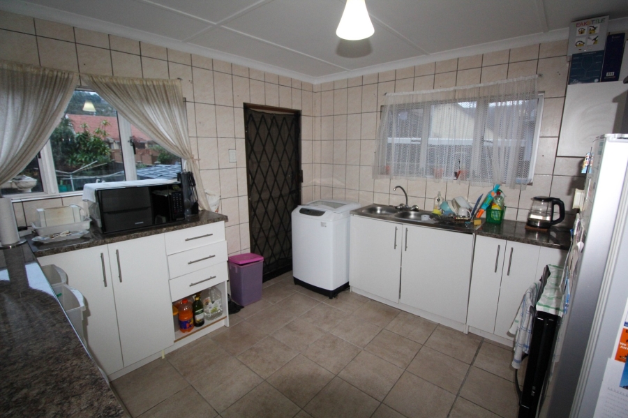 3 Bedroom Property for Sale in Ocean View KwaZulu-Natal