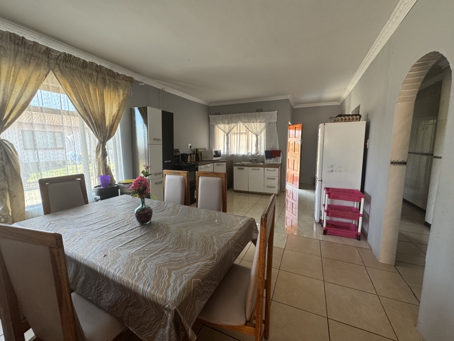 4 Bedroom Property for Sale in Mpophomeni KwaZulu-Natal