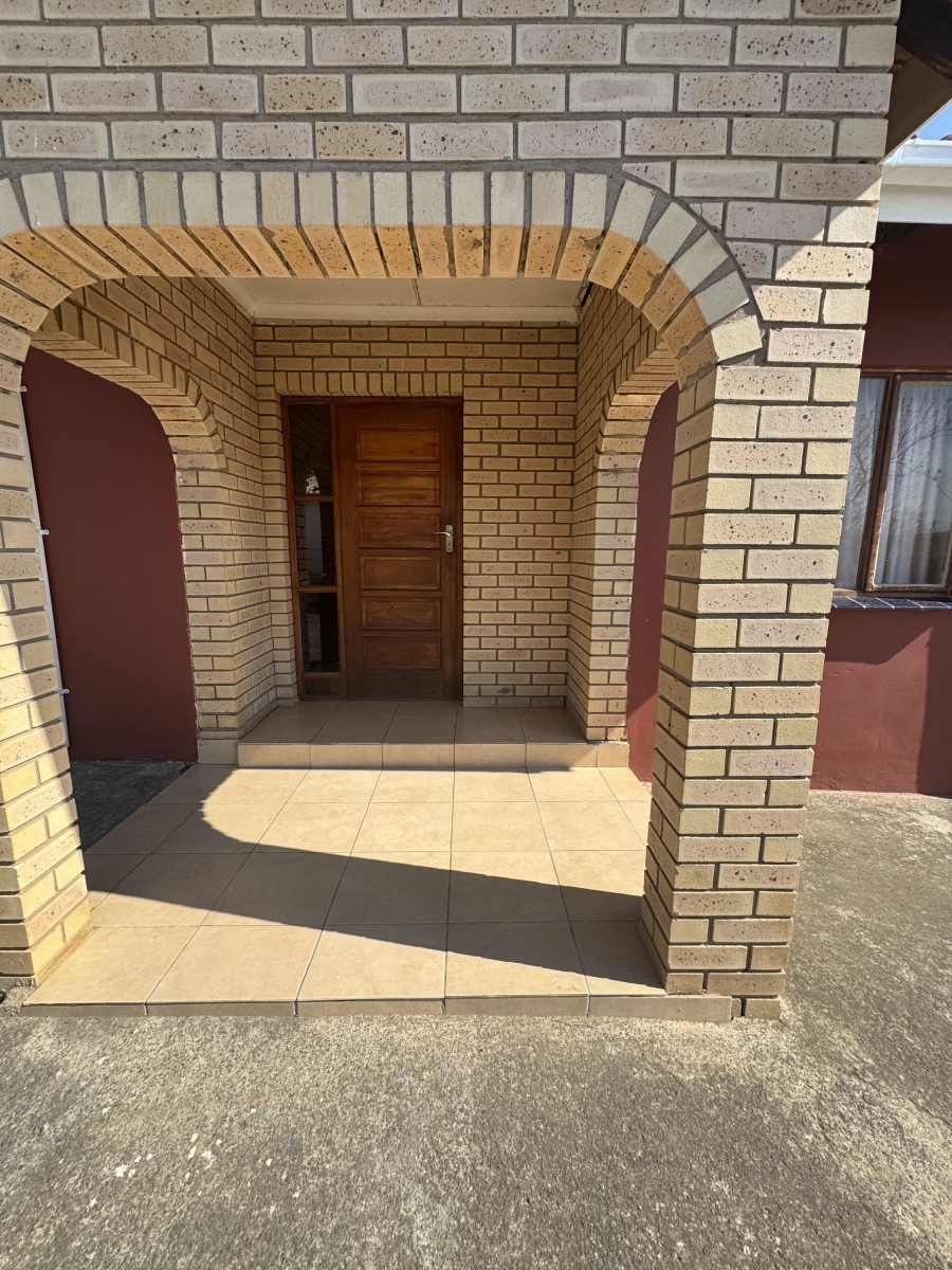 4 Bedroom Property for Sale in Mpophomeni KwaZulu-Natal