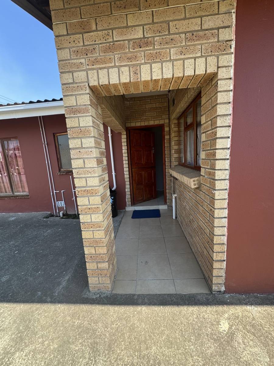 4 Bedroom Property for Sale in Mpophomeni KwaZulu-Natal