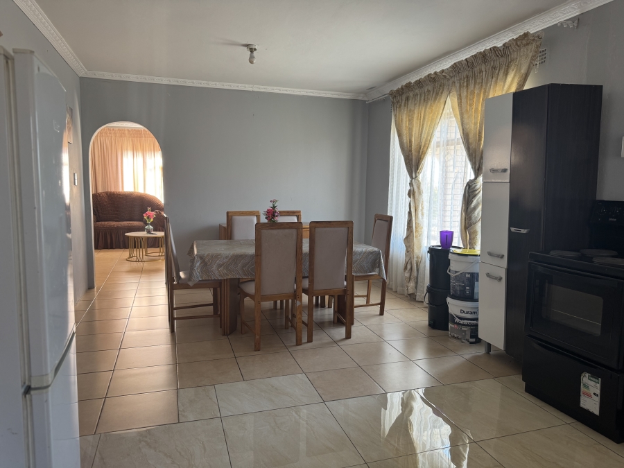 4 Bedroom Property for Sale in Mpophomeni KwaZulu-Natal