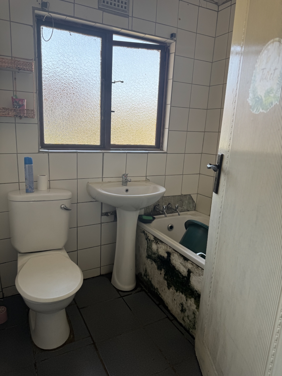 4 Bedroom Property for Sale in Mpophomeni KwaZulu-Natal