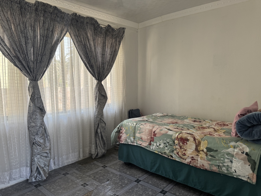 4 Bedroom Property for Sale in Mpophomeni KwaZulu-Natal