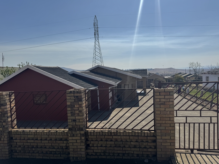 4 Bedroom Property for Sale in Mpophomeni KwaZulu-Natal