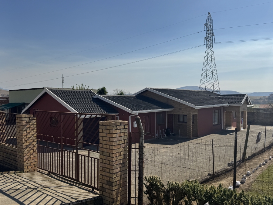 4 Bedroom Property for Sale in Mpophomeni KwaZulu-Natal