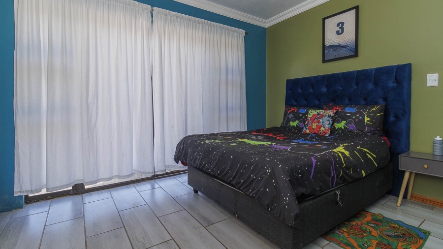 7 Bedroom Property for Sale in Winston Park KwaZulu-Natal