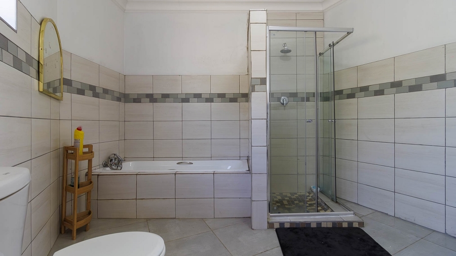 7 Bedroom Property for Sale in Winston Park KwaZulu-Natal