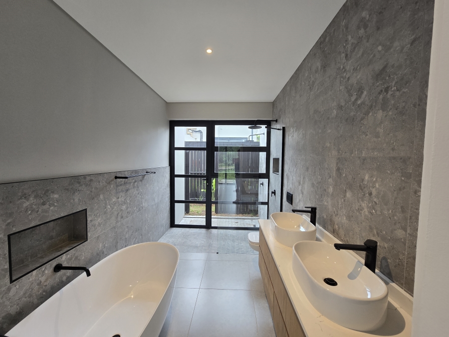 3 Bedroom Property for Sale in Elaleni Coastal Forest Estate KwaZulu-Natal