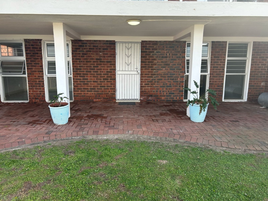 To Let 2 Bedroom Property for Rent in Shakas Rock KwaZulu-Natal