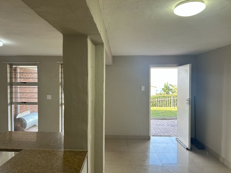 To Let 2 Bedroom Property for Rent in Shakas Rock KwaZulu-Natal