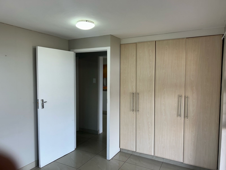 To Let 2 Bedroom Property for Rent in Shakas Rock KwaZulu-Natal