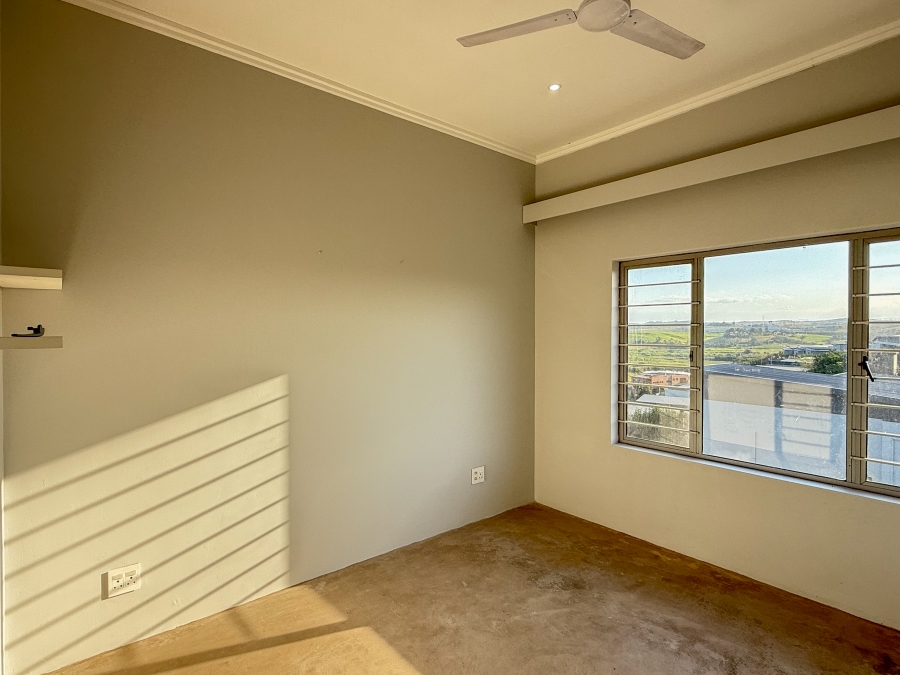 To Let 3 Bedroom Property for Rent in Palm Lakes Estate KwaZulu-Natal