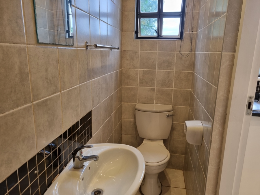 To Let 1 Bedroom Property for Rent in Mount Edgecombe KwaZulu-Natal