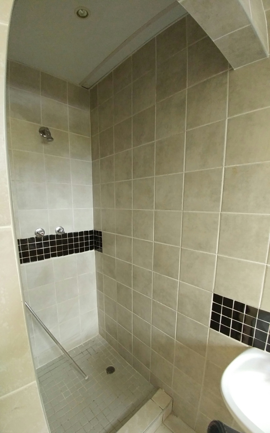 To Let 1 Bedroom Property for Rent in Mount Edgecombe KwaZulu-Natal