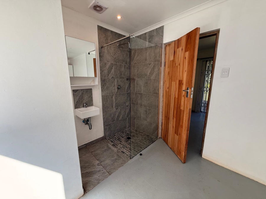 To Let 1 Bedroom Property for Rent in Winston Park KwaZulu-Natal