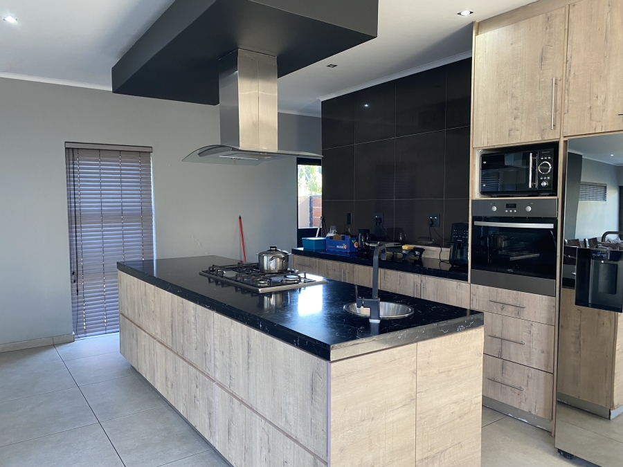 4 Bedroom Property for Sale in Palm Lakes Estate KwaZulu-Natal