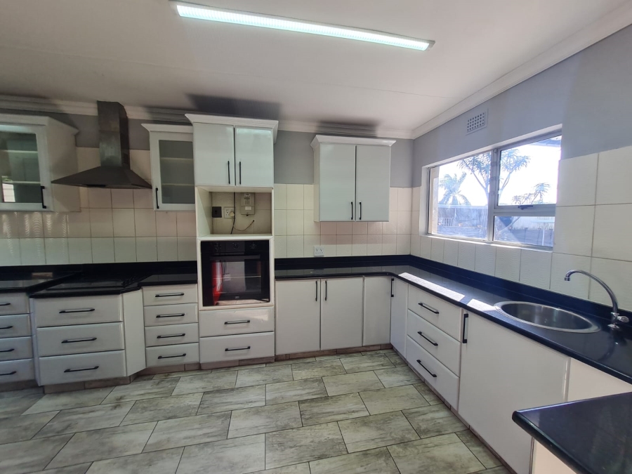 3 Bedroom Property for Sale in Meer En See KwaZulu-Natal